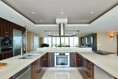 OVER 8800 TOTAL SF!!!! Truly one of a kind entire half floor - photo 10