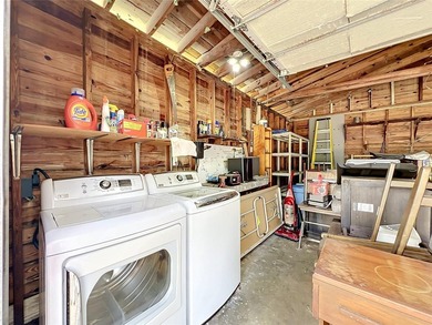 Welcome home to this quaint 3 bedroom 1 1/2 bath home. Built in - photo 36