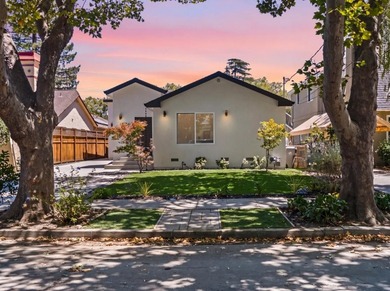 Exceptional Rose Garden property offering 5 bedrooms and 4 full - photo 1