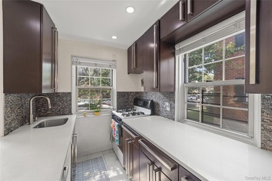 Welcome to this bright and inviting 1-bedroom garden-style co-op - photo 11