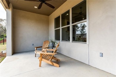 MOVE-IN READY! Experience the epitome of luxurious, age-targeted - photo 17