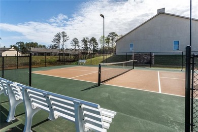 MOVE-IN READY! Experience the epitome of luxurious, age-targeted - photo 19