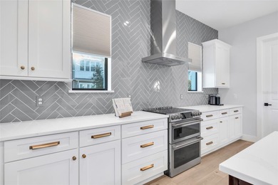 Prive Improvement!! Experience luxury in this immaculate 2022 - photo 19