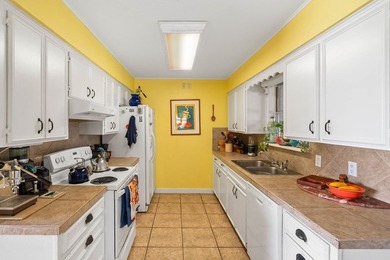 Dreaming of * Country * living without sacrificing convenience? - photo 10
