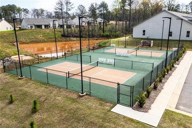 MOVE-IN READY! Experience the epitome of luxurious, age-targeted - photo 21