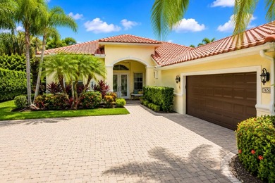Welcome to this single-story waterfront residence in the - photo 3