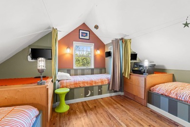 Rosemary Beach compound featuring a 4-bedroom main residence and - photo 24