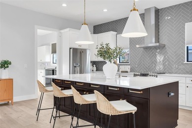 Prive Improvement!! Experience luxury in this immaculate 2022 - photo 24