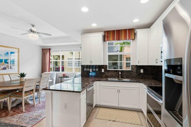Spotless three-level ''End Unit'' townhouse in the quietest - photo 10