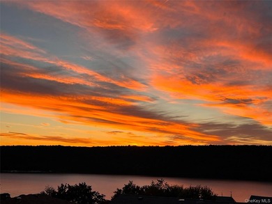 Located on a lovely, quiet street in Northwest Yonkers, this - photo 45