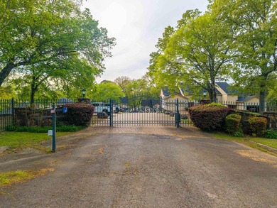 Exquisite Lakeside Living! Renovated Townhome with Premium - photo 2
