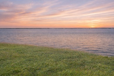 1.16 Acre Lot on Waterfront Peninsula on RC Lake! - photo 3