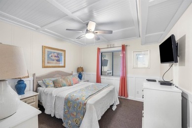 Charming, fully furnished, ocean view condo on Garden City Beach - photo 17