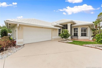 Welcome to this meticulously maintained 2bed/2bath, plus den - photo 2