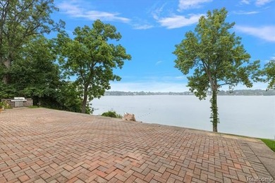 **Stunning Walnut Lake Waterfront on Cove Lane** Welcome to 130 - photo 7