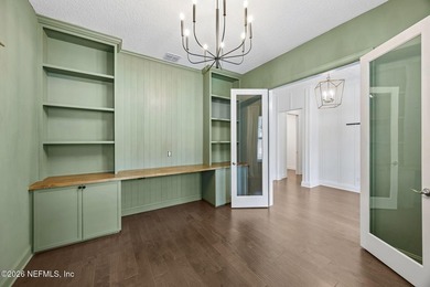 Welcome to luxury living in the highly sought-after RiverTown - photo 4