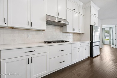 Welcome to luxury living in the highly sought-after RiverTown - photo 7