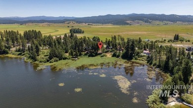 Welcome to your private lakeside retreat at 78 Golden Place, .39 - photo 5