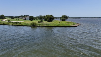 1.16 Acre Lot on Waterfront Peninsula on RC Lake! - photo 12