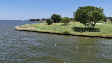 1.16 Acre Lot on Waterfront Peninsula on RC Lake! - photo 14