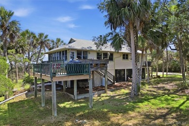 Welcome to a one-of-a-kind waterfront retreat where privacy - photo 7