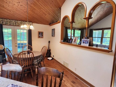 Well-maintained 3-bedroom home on .38 acres on the outskirts of - photo 4