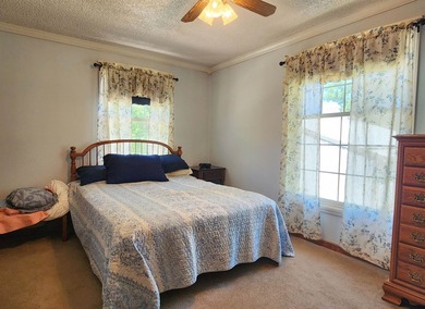 Well-maintained 3-bedroom home on .38 acres on the outskirts of - photo 9