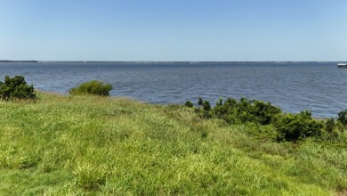 1.16 Acre Lot on Waterfront Peninsula on RC Lake! - photo 31
