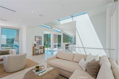 Perched high in the exclusive Temple Hills enclave of Laguna - photo 15