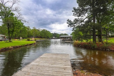 Elegant Cliffwood Estates Retreat With Extra Lot & Exclusive - photo 4