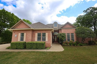 Elegant Cliffwood Estates Retreat With Extra Lot & Exclusive - photo 8