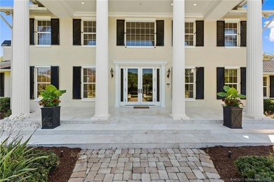 Exquisite 12-Acre Plantation-Style Estate with Private Hangar in - photo 5