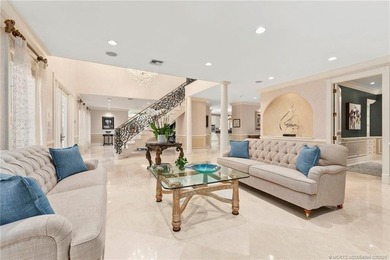 Exquisite 12-Acre Plantation-Style Estate with Private Hangar in - photo 7