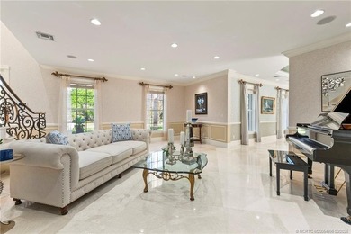 Exquisite 12-Acre Plantation-Style Estate with Private Hangar in - photo 10