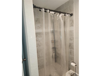 Short Sale. Look at this AFFORDABLE SHORT SALE OPPORTUNITY! - photo 2