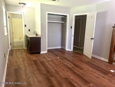 This Gulfport Home Located In Northwood Hills Is Priced To Sell - photo 10