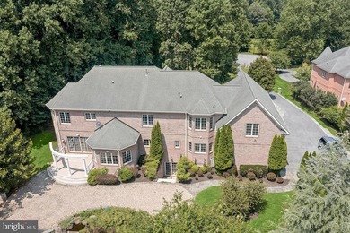 Welcome to this exceptional all-brick estate, gracefully sited - photo 11