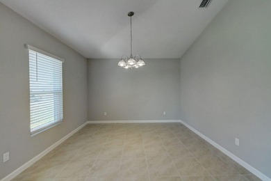 THE POPULAR BILTMORE MODEL BUILT BY AWARD WINNING SYNERGY HOMES - photo 15
