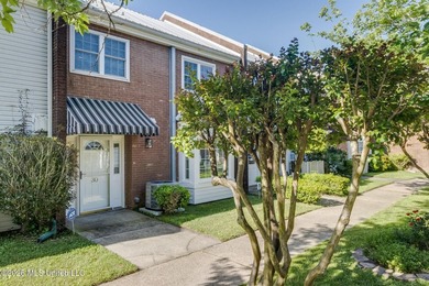 Well-maintained 2-bedroom, 1.5-bath condo offering comfort - photo 23