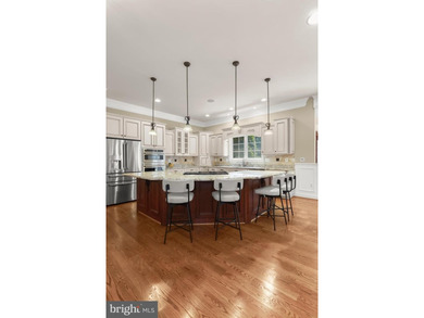 Welcome to this exceptional all-brick estate, gracefully sited - photo 32