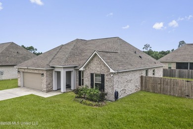 ADORABLE brick home on a large corner lot in Rosalie Place! The - photo 3