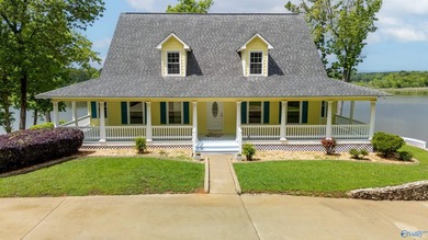 Waterfront Estate - Welcome to a rare offering w/412+/- feet of - photo 11