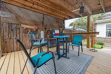 Rockport Country Club custom home offering exceptional space - photo 13