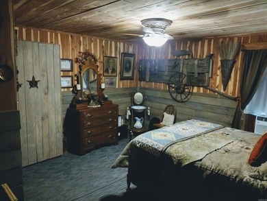 Experience the ultimate retreat with a historic nightly rental - photo 14