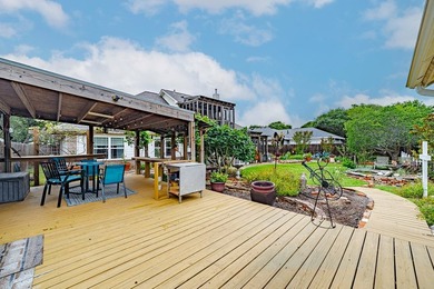 Rockport Country Club custom home offering exceptional space - photo 14