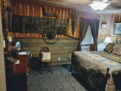 Experience the ultimate retreat with a historic nightly rental - photo 17