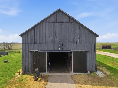 Prime location in Bourbon County. +/- 773 acres horse farm in - photo 18