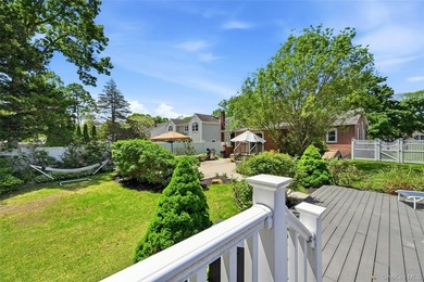 Beautiful Storybook Brick & Stone 2/3 Bedroom, 2 Full Bath - photo 19
