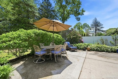 Beautiful Storybook Brick & Stone 2/3 Bedroom, 2 Full Bath - photo 20