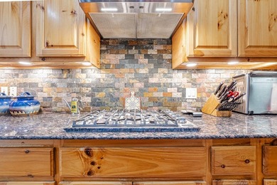 Rockport Country Club custom home offering exceptional space - photo 24